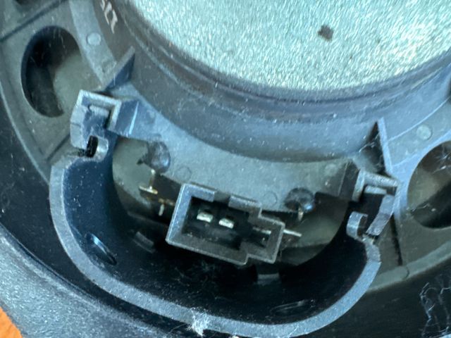 bontott OPEL ASTRA F Bal első Hangszóró