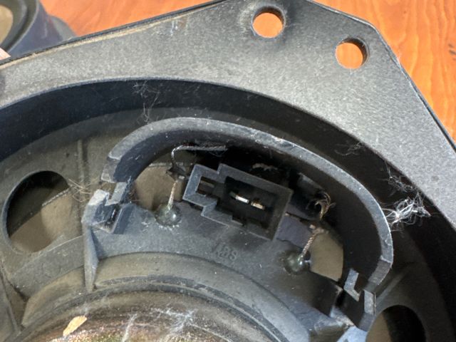 bontott OPEL ASTRA F Bal első Hangszóró