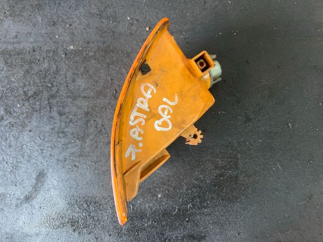 bontott OPEL ASTRA F Bal első Irányjelző