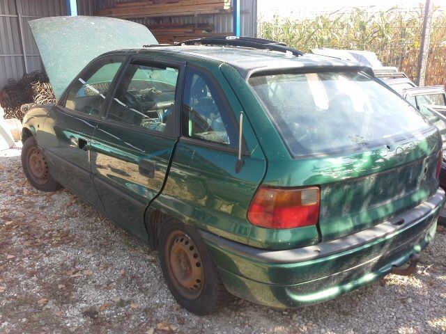 bontott OPEL ASTRA F Bal első Külső Kilincs