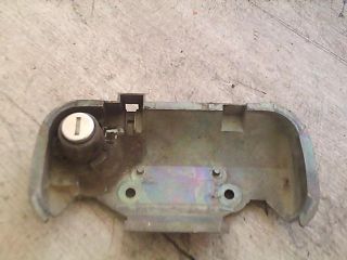 bontott OPEL ASTRA F Bal első Zárbetét