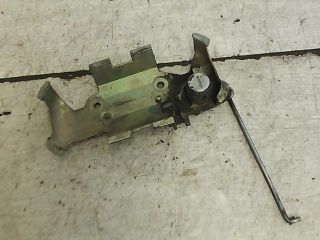 bontott OPEL ASTRA F Bal első Zárbetét