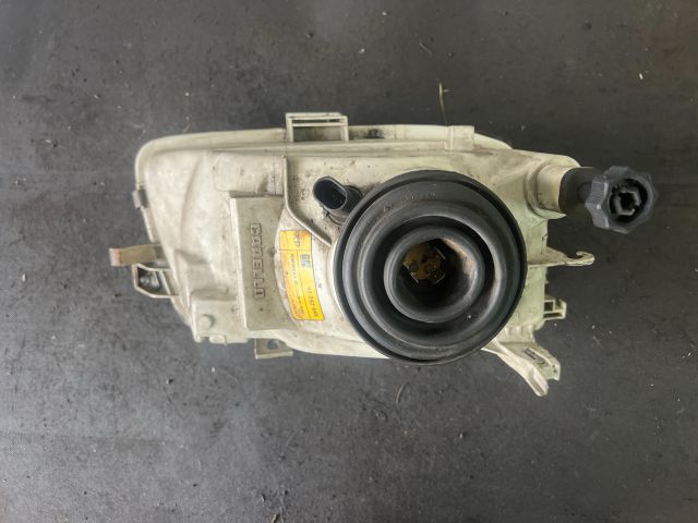 bontott OPEL ASTRA F Bal Fényszóró