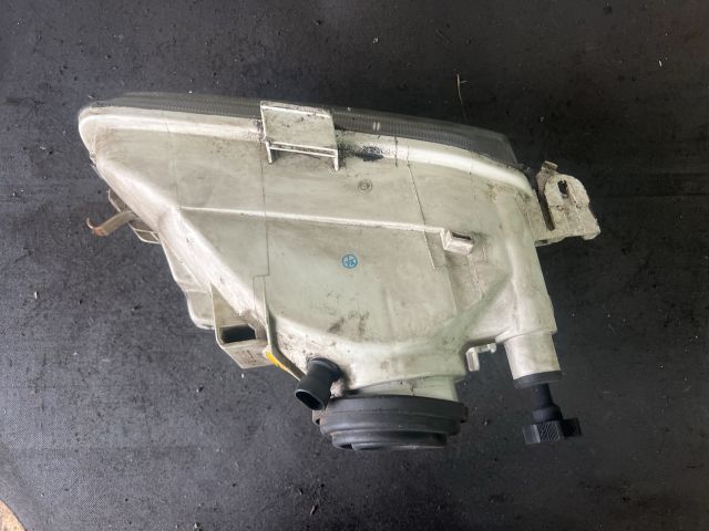 bontott OPEL ASTRA F Bal Fényszóró