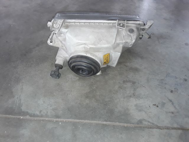 bontott OPEL ASTRA F Bal Fényszóró