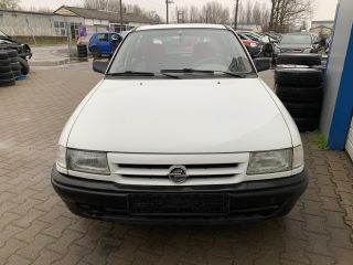 bontott OPEL ASTRA F Bal Fényszóró