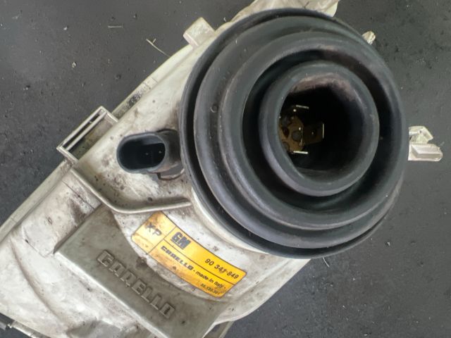 bontott OPEL ASTRA F Bal Fényszóró