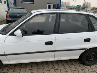 bontott OPEL ASTRA F Bal Fényszóró