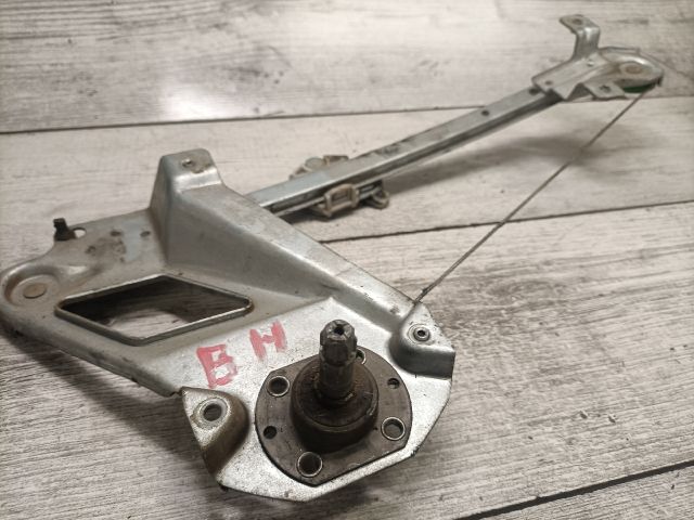 bontott OPEL ASTRA F Bal hátsó Ablakemelő Szerkezet (Mechanikus)