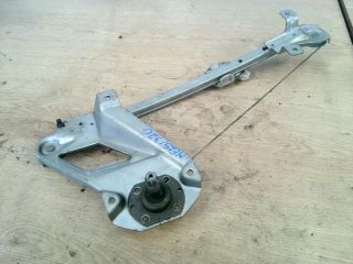 bontott OPEL ASTRA F Bal hátsó Ablakemelő Szerkezet (Mechanikus)