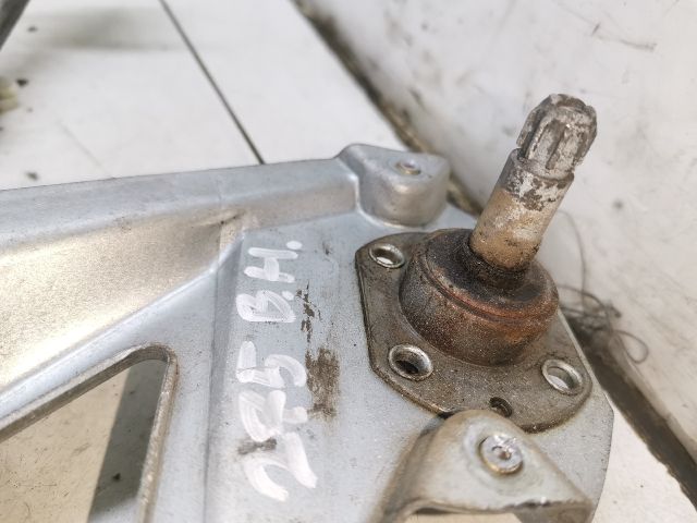 bontott OPEL ASTRA F Bal hátsó Ablakemelő Szerkezet (Mechanikus)