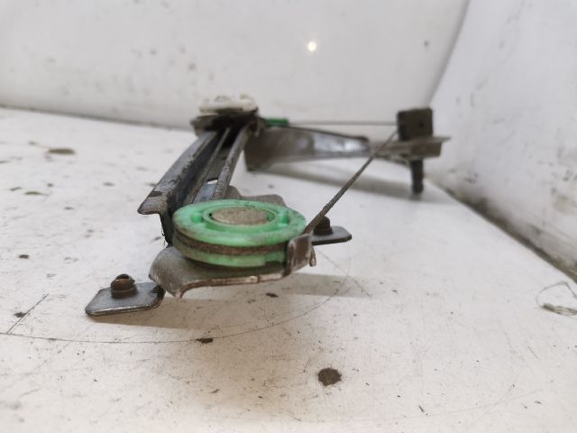 bontott OPEL ASTRA F Bal hátsó Ablakemelő Szerkezet (Mechanikus)