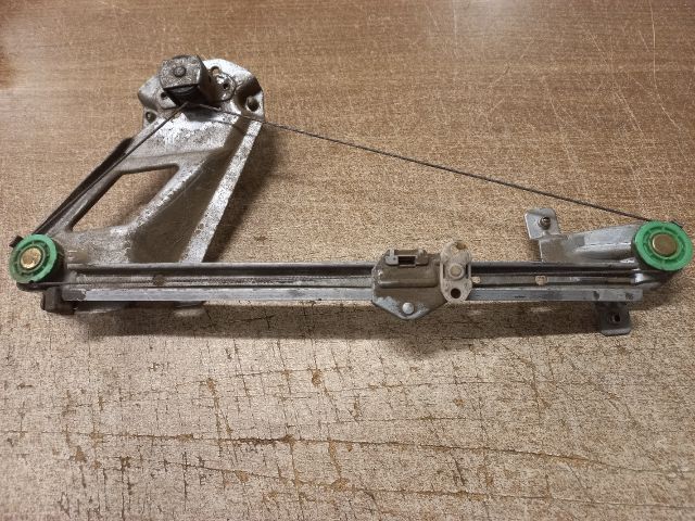 bontott OPEL ASTRA F Bal hátsó Ablakemelő Szerkezet (Mechanikus)