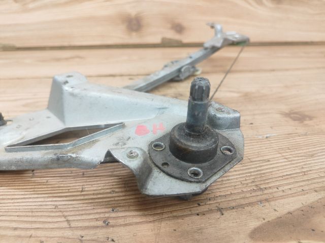 bontott OPEL ASTRA F Bal hátsó Ablakemelő Szerkezet (Mechanikus)