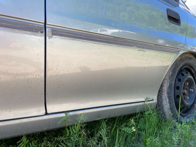 bontott OPEL ASTRA F Bal hátsó Ajtó (Üres lemez)