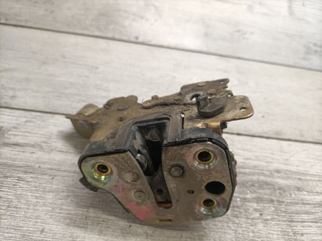 bontott OPEL ASTRA F Bal hátsó Ajtózár