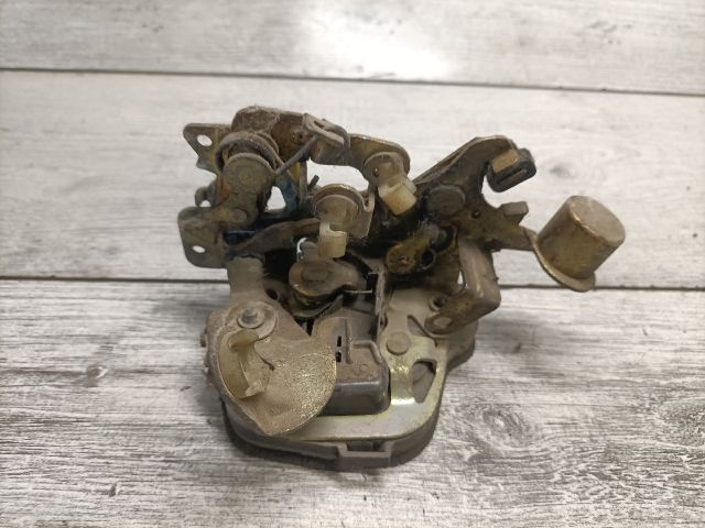 bontott OPEL ASTRA F Bal hátsó Ajtózár