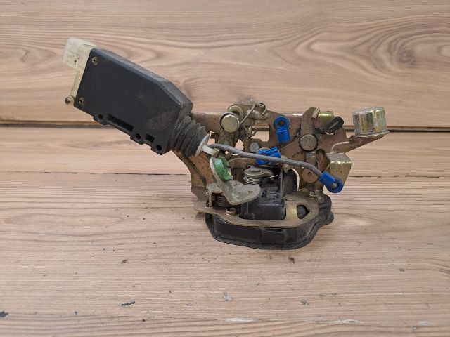 bontott OPEL ASTRA F Bal hátsó Ajtózár