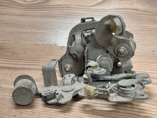 bontott OPEL ASTRA F Bal hátsó Ajtózár