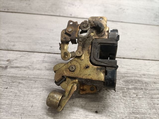 bontott OPEL ASTRA F Bal hátsó Ajtózár