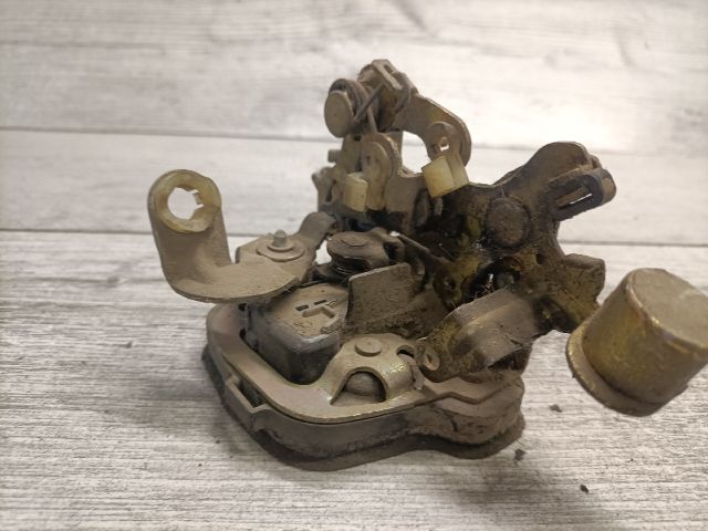 bontott OPEL ASTRA F Bal hátsó Ajtózár