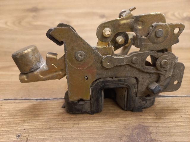 bontott OPEL ASTRA F Bal hátsó Ajtózár