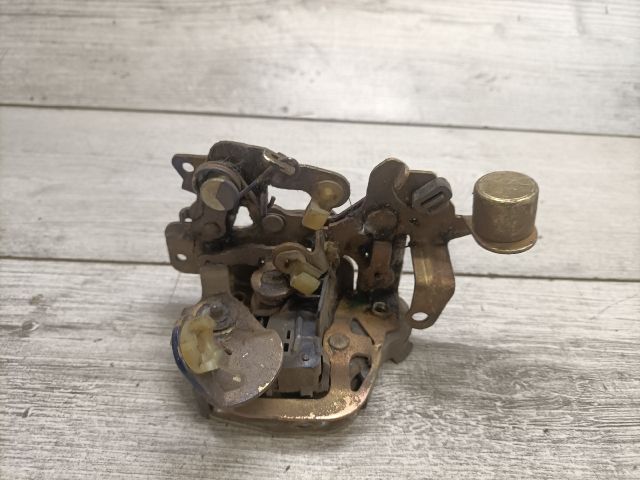 bontott OPEL ASTRA F Bal hátsó Ajtózár