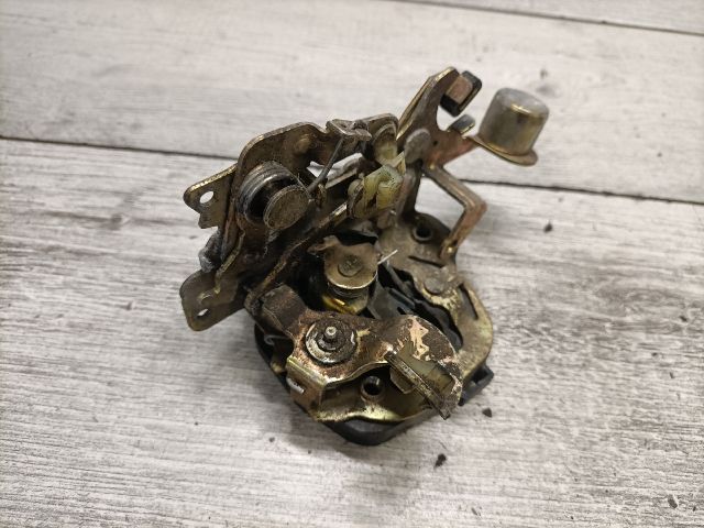 bontott OPEL ASTRA F Bal hátsó Ajtózár