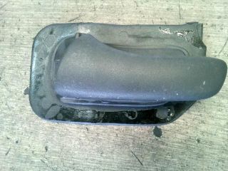 bontott OPEL ASTRA F Bal hátsó Belső Kilincs