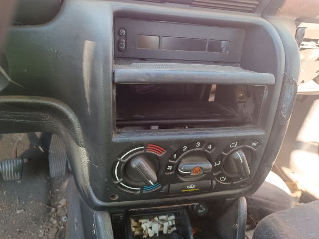 bontott OPEL ASTRA F Bal hátsó Hangszóró