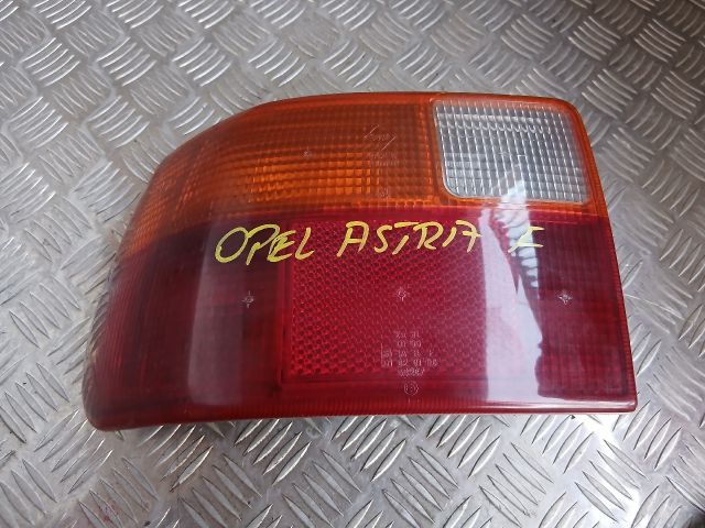 bontott OPEL ASTRA F Bal Hátsó Lámpa