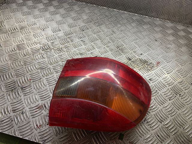 bontott OPEL ASTRA F Bal Hátsó Lámpa