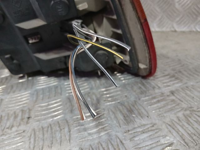 bontott OPEL ASTRA F Bal Hátsó Lámpa