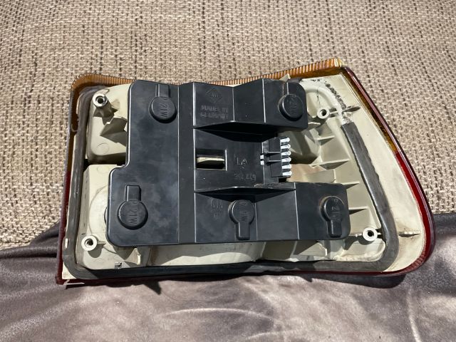 bontott OPEL ASTRA F Bal Hátsó Lámpa