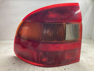 bontott OPEL ASTRA F Bal Hátsó Lámpa