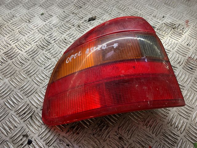 bontott OPEL ASTRA F Bal Hátsó Lámpa