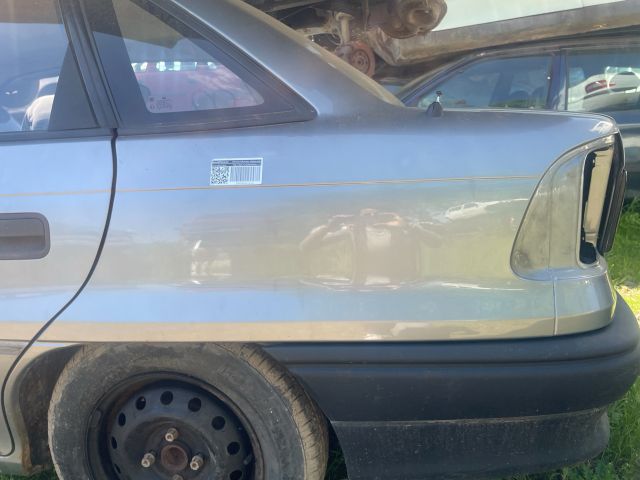 bontott OPEL ASTRA F Bal hátsó Sárvédő
