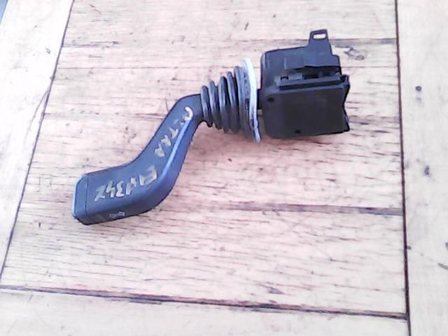 bontott OPEL ASTRA F Bal Kormánykapcsoló Irányjelző