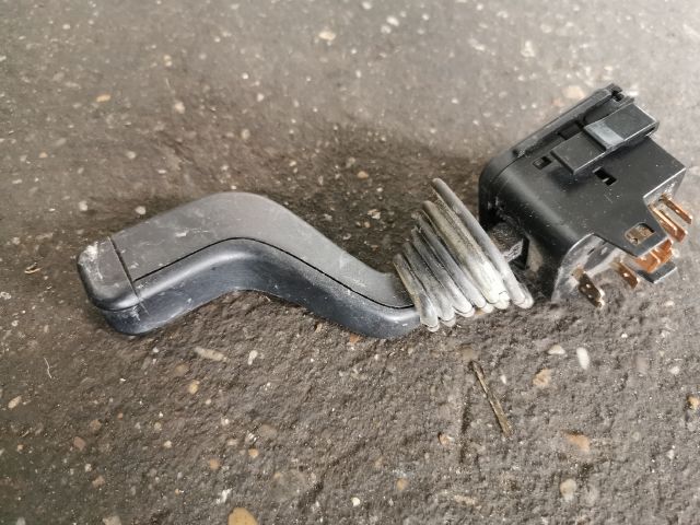 bontott OPEL ASTRA F Bal Kormánykapcsoló Irányjelző