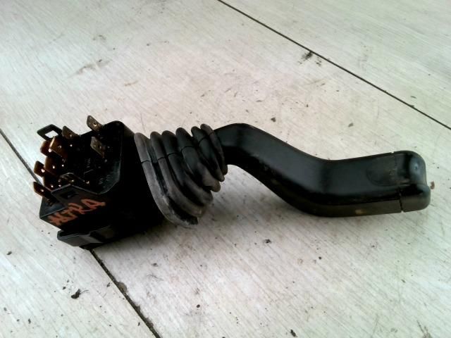 bontott OPEL ASTRA F Bal Kormánykapcsoló Irányjelző