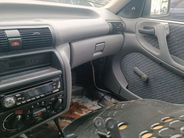 bontott OPEL ASTRA F Beltér Világítás Első