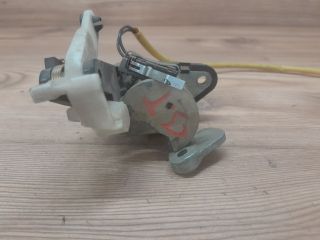 bontott OPEL ASTRA F Csomagtér Nyitó Kar / Gomb