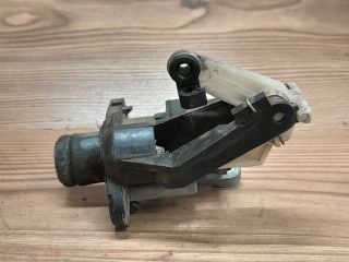 bontott OPEL ASTRA F Csomagtér Nyitó Kar / Gomb