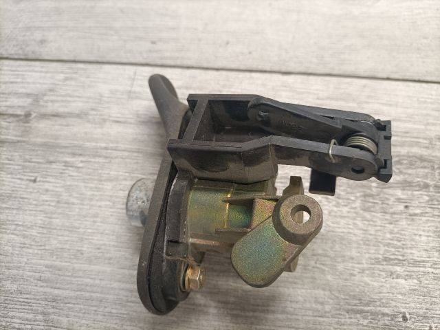 bontott OPEL ASTRA F Csomagtér Nyitó Kar / Gomb