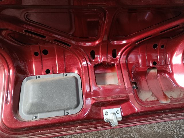 bontott OPEL ASTRA F Csomagtérajtó (Részeivel)