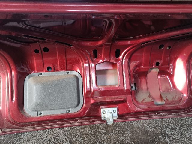 bontott OPEL ASTRA F Csomagtérajtó (Részeivel)