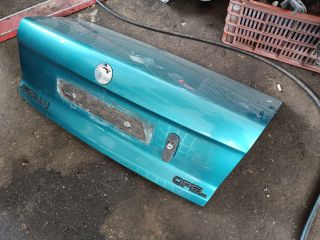 bontott OPEL ASTRA F Csomagtérajtó (Részeivel)