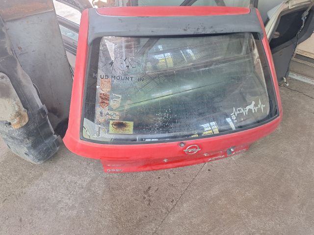 bontott OPEL ASTRA F Csomagtérajtó (Részeivel)