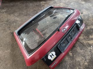 bontott OPEL ASTRA F Csomagtérajtó (Részeivel)