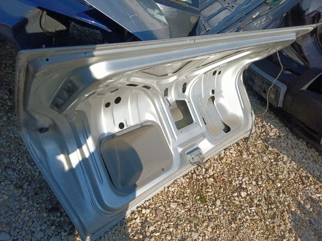 bontott OPEL ASTRA F Csomagtérajtó (Részeivel)